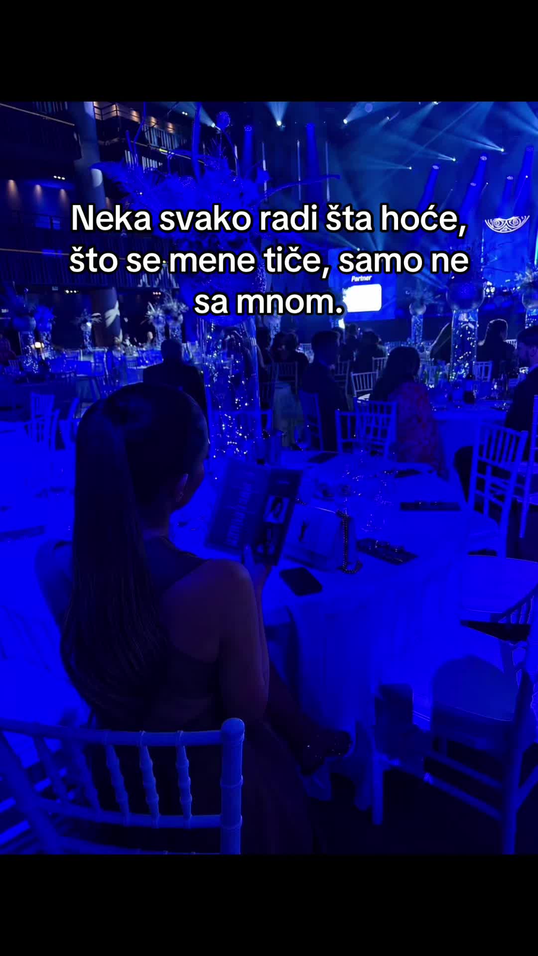 @𝑫𝑰𝑵𝑨 𝑭𝑬𝑹𝑰𝒁