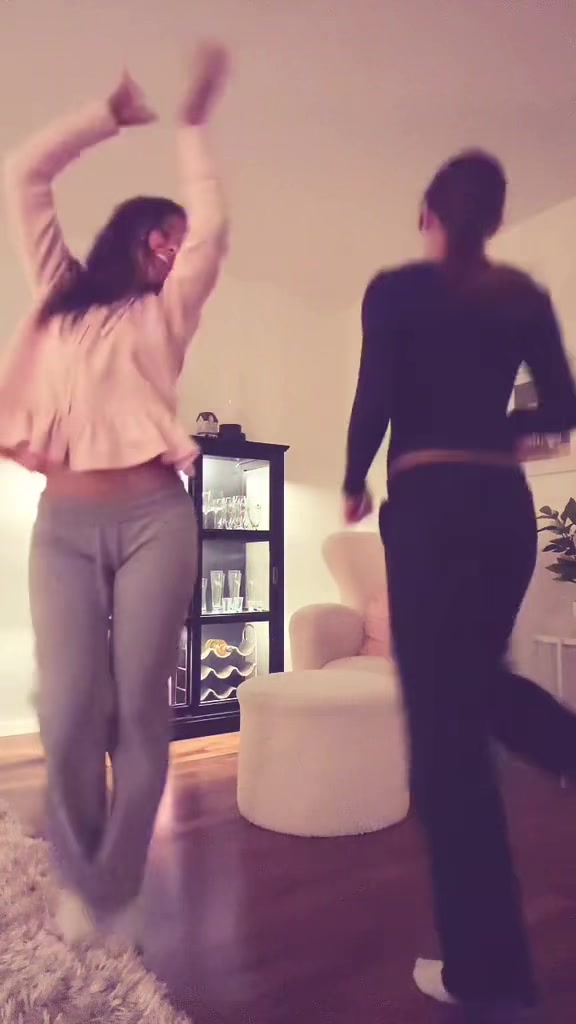@emmybodesand