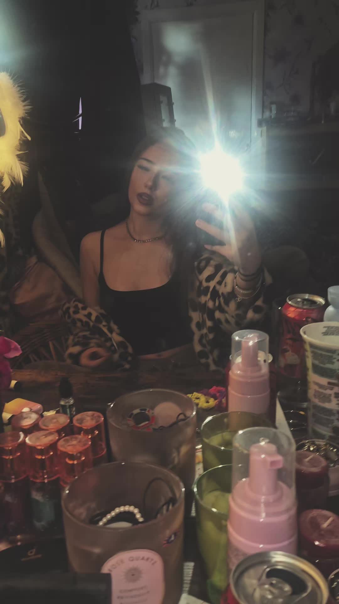 @𝓛𝓞𝓛𝓐🫶🍒🍸