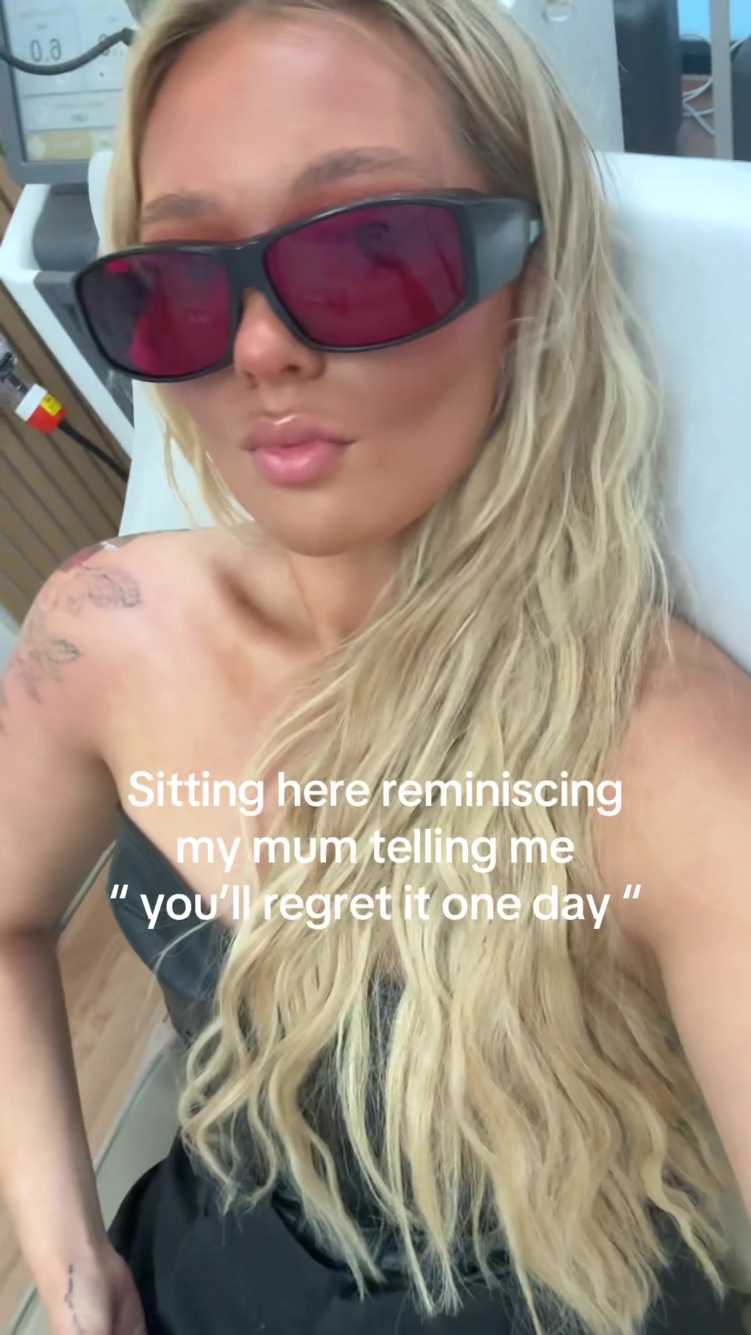 @Nikki