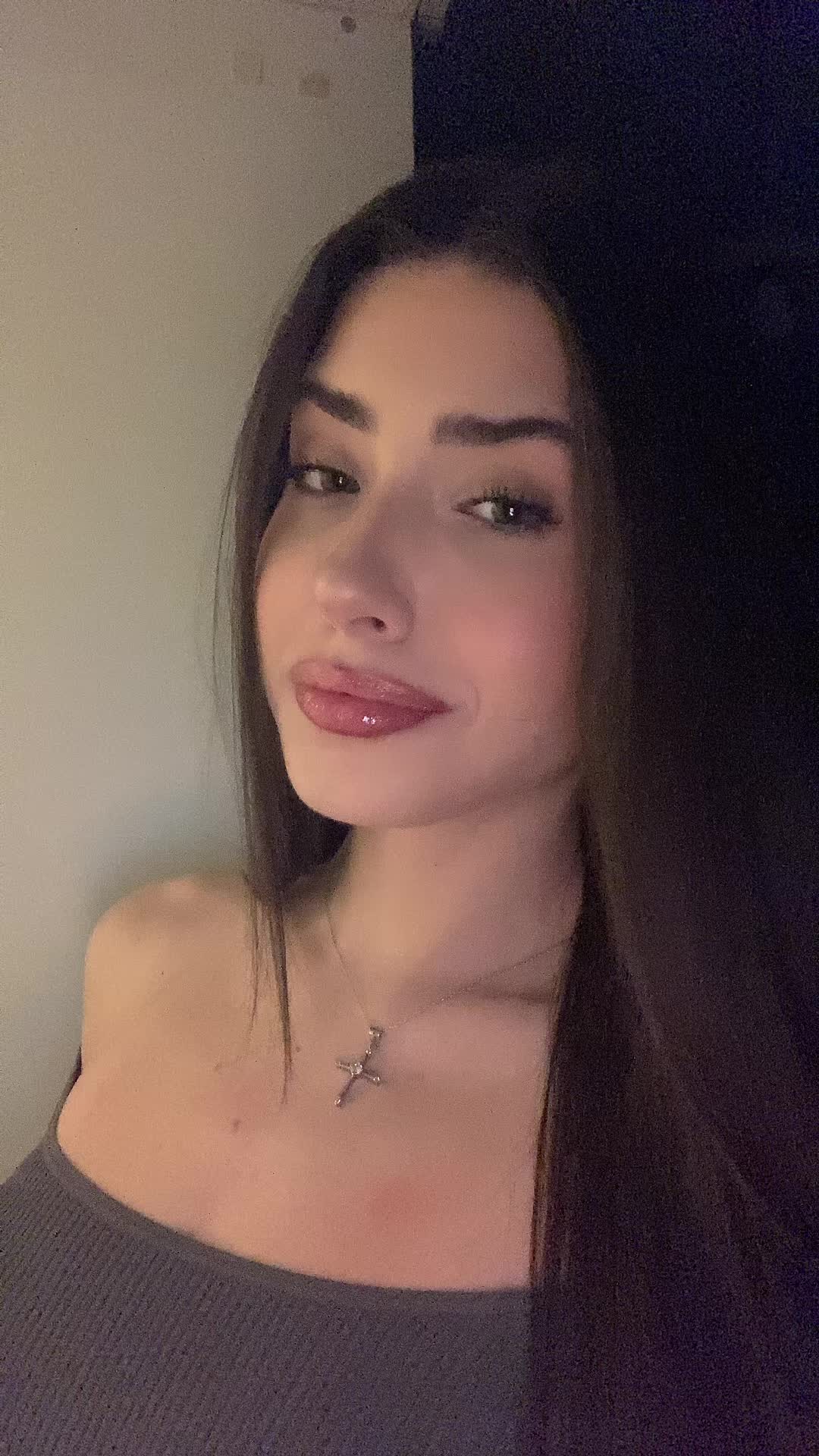 @👤