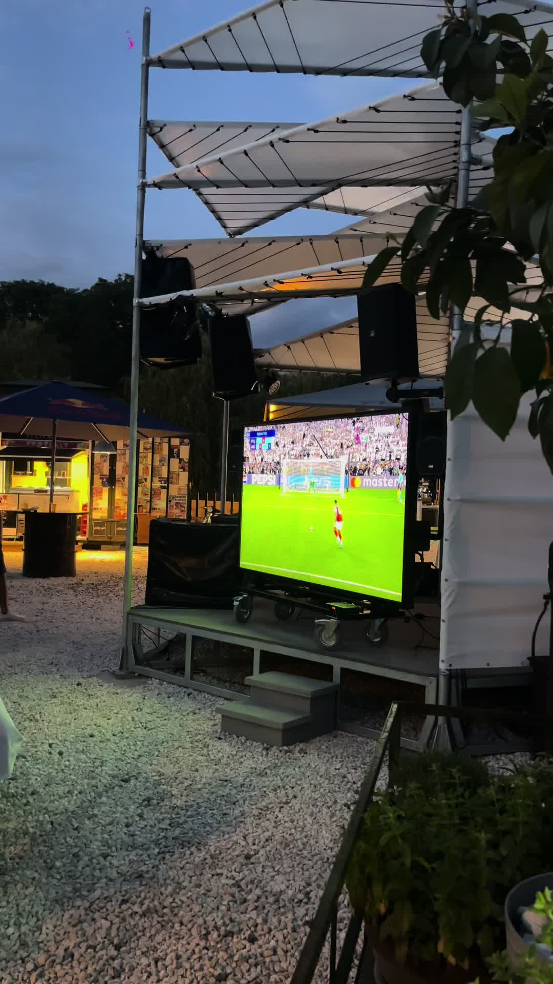 @J&oacute;zsa Tomi &eacute;s a Ők
