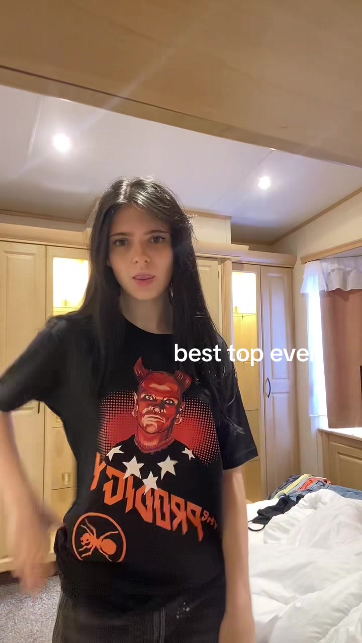 @toyourlove_