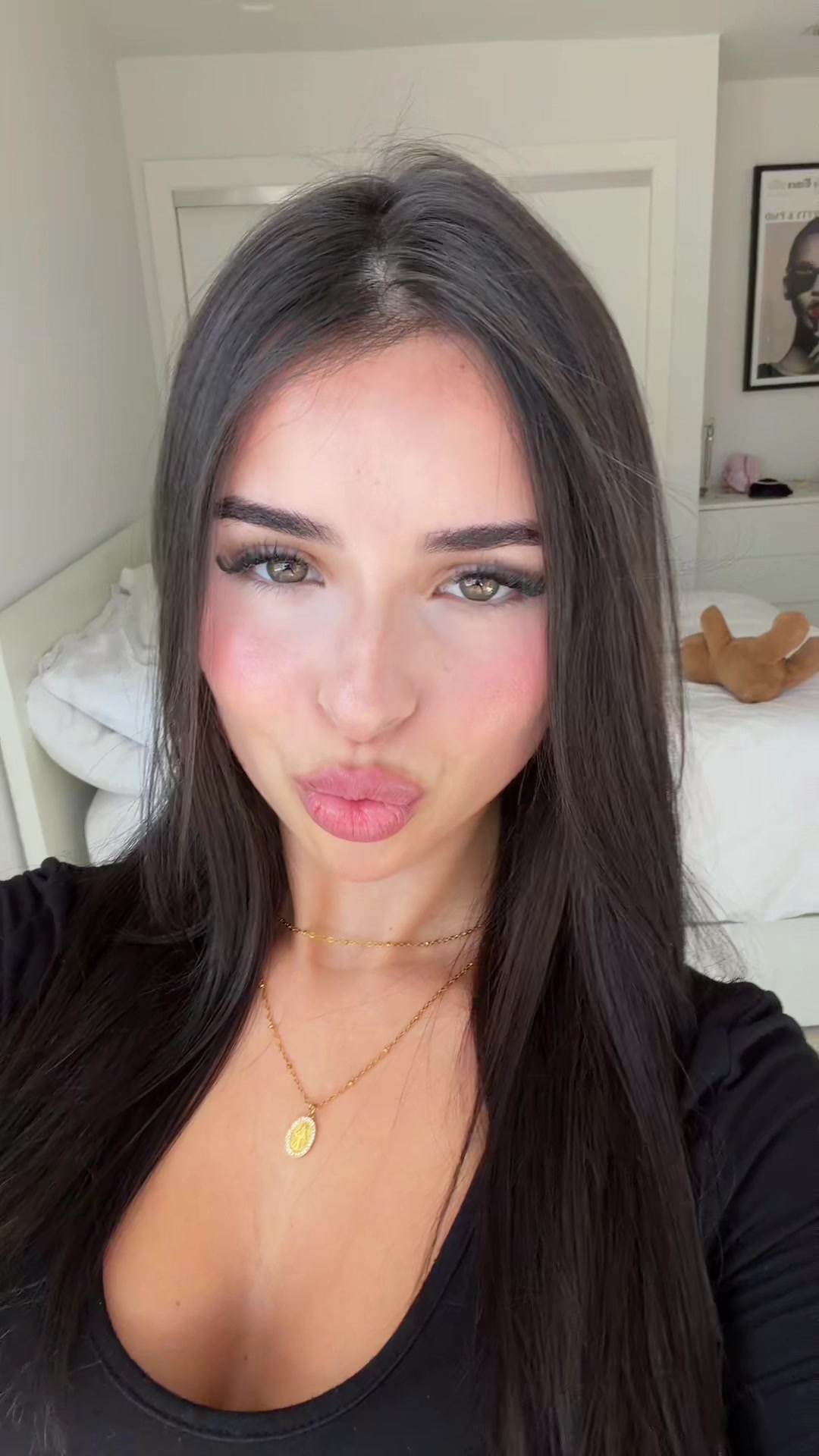 @vickyguez