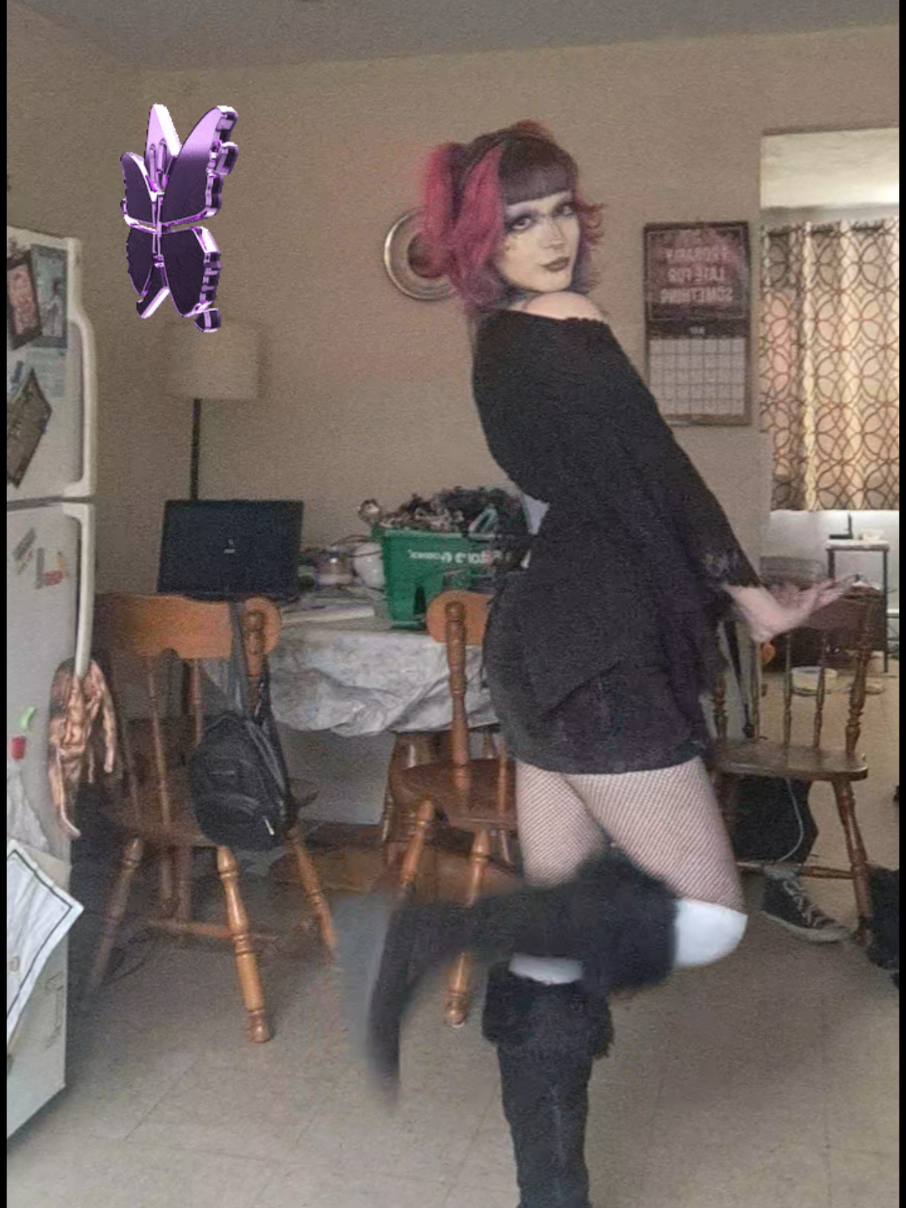 @Nat 🖤🦄