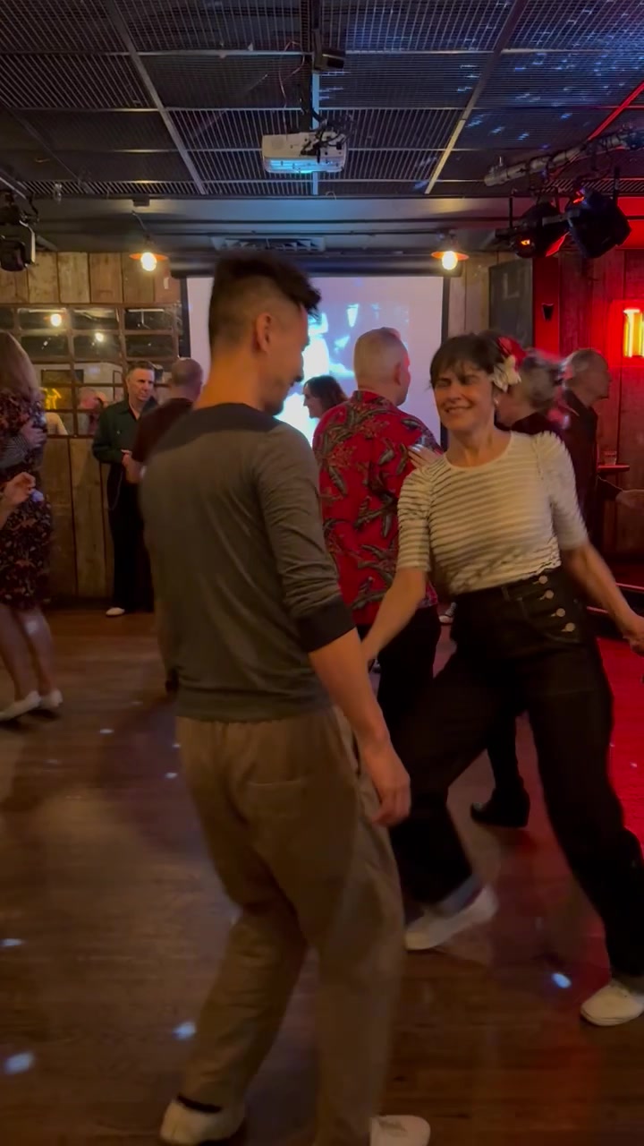 @dancing.chickens1