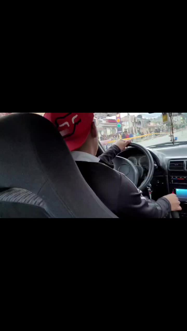@E D W I N 🚘👌😇