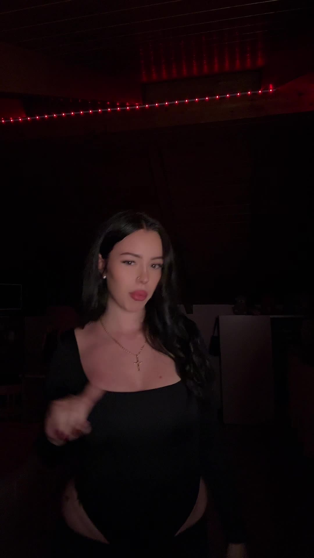 @laura