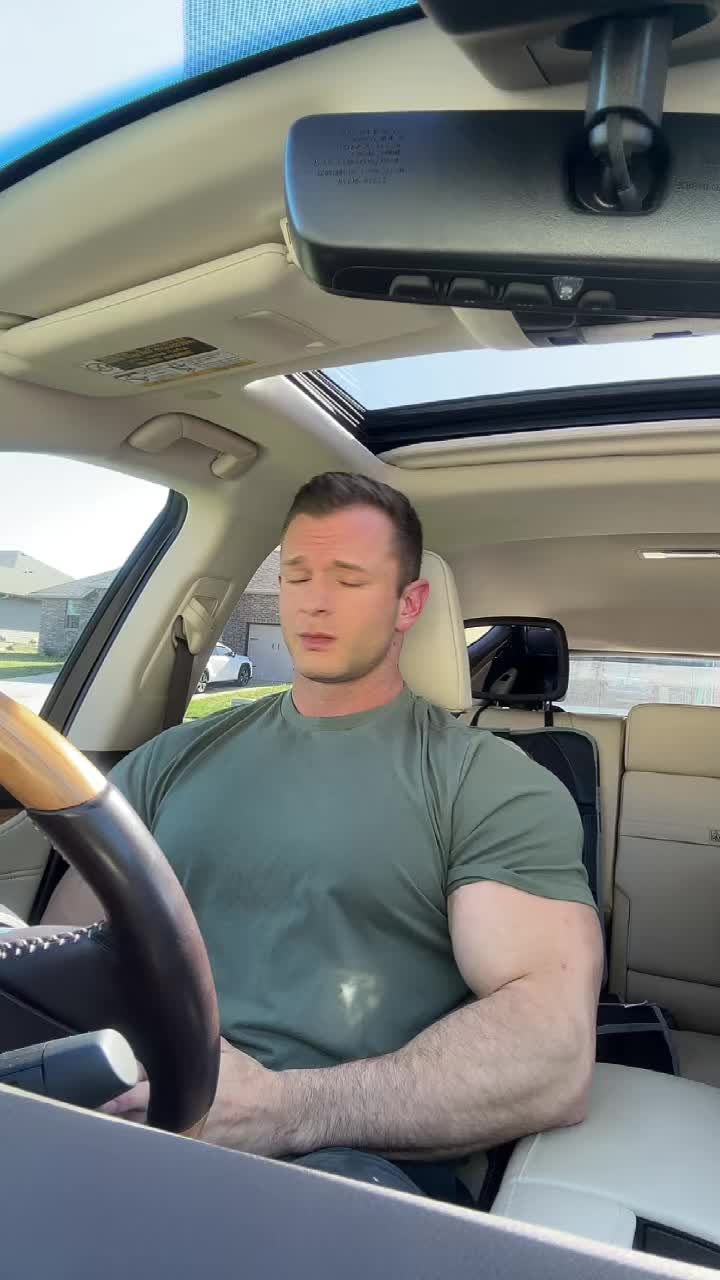 @joesworldd