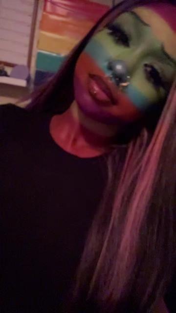 @SkylarRae🎀
