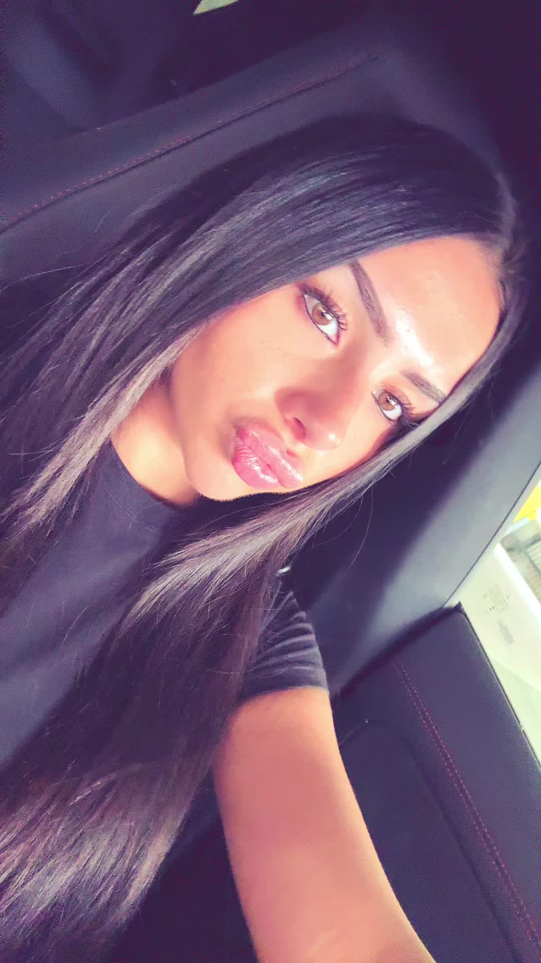 @bella
