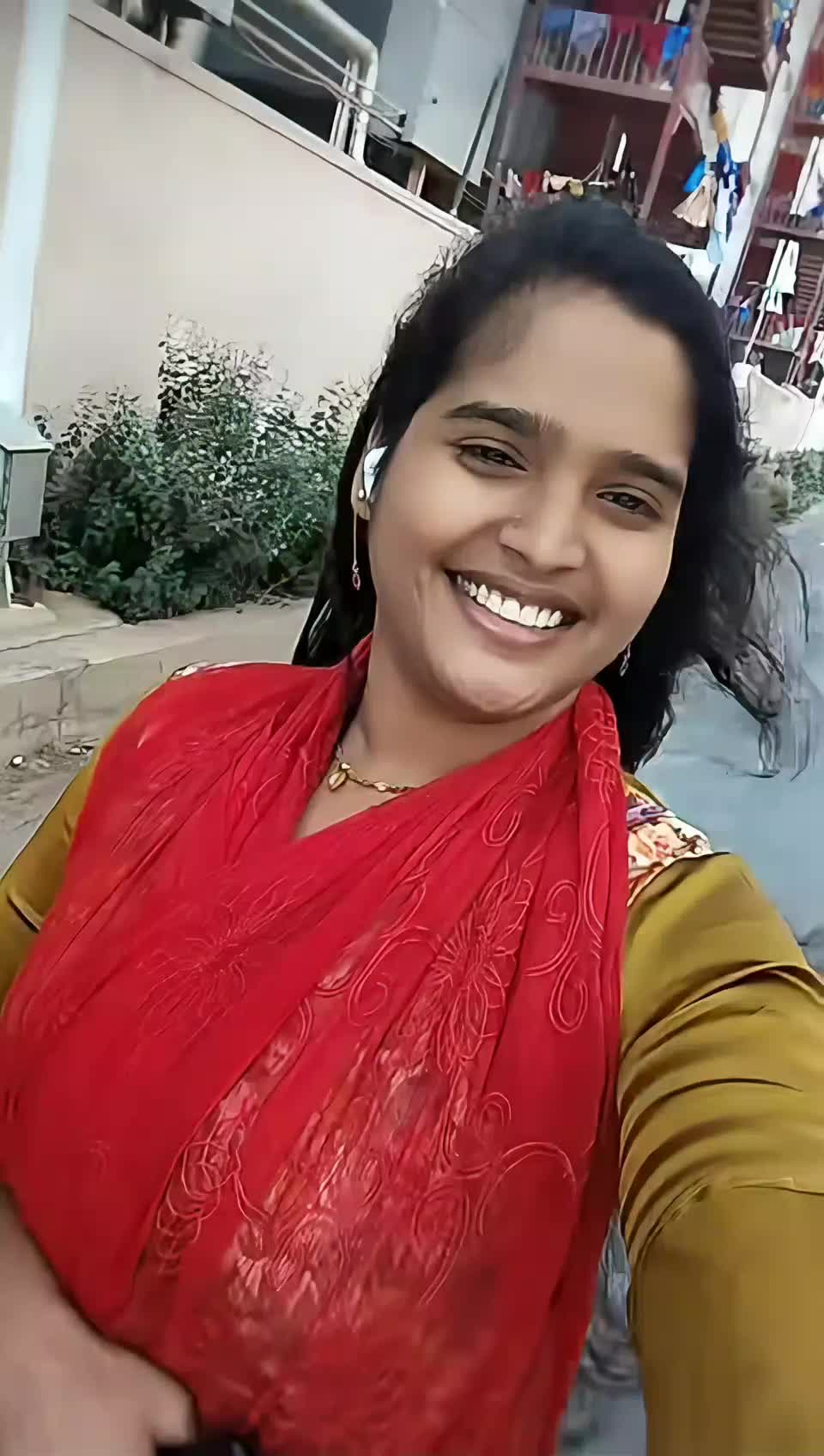 @সুমি জর্ডান প্রবাসী