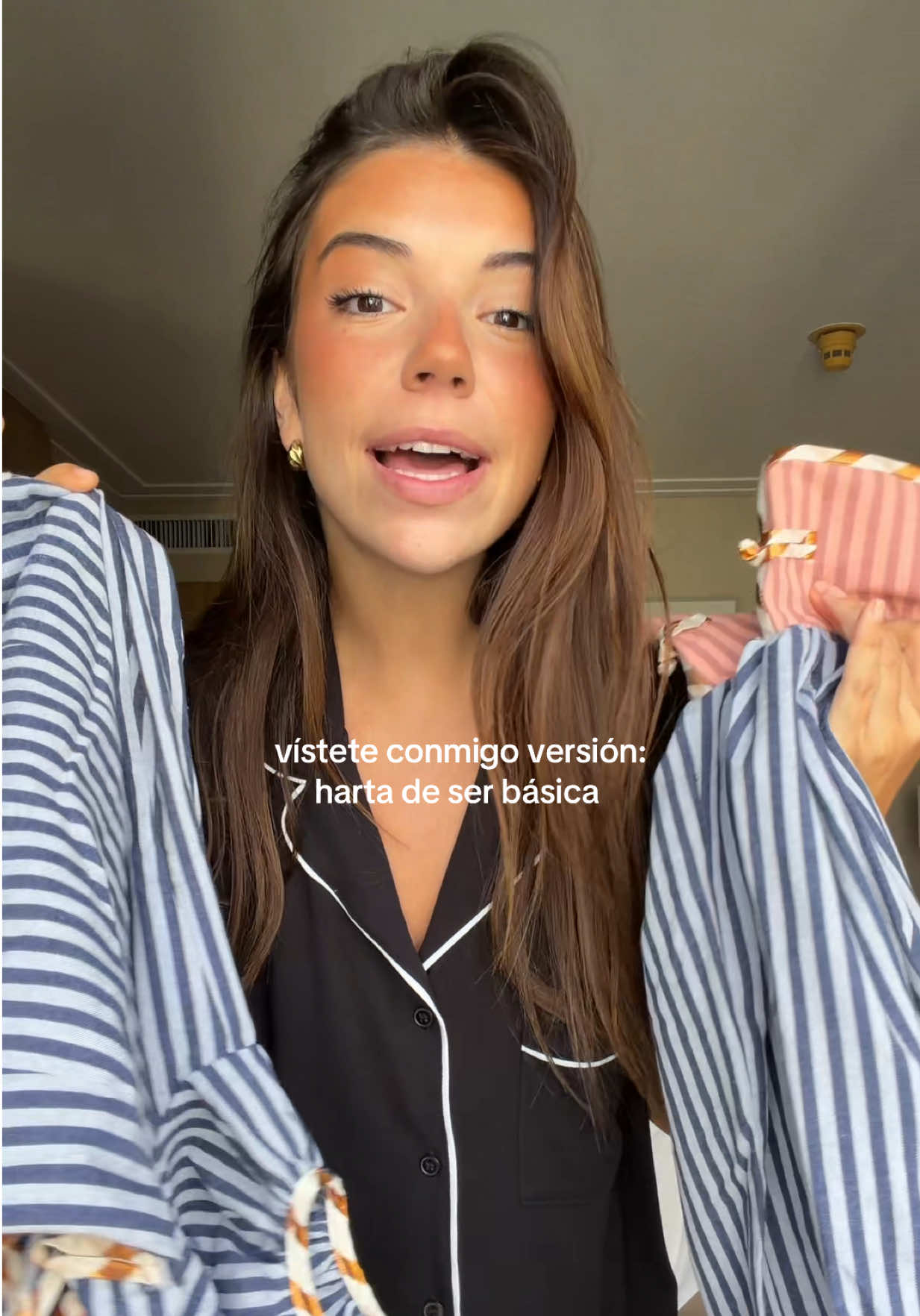 @Elena Gortari