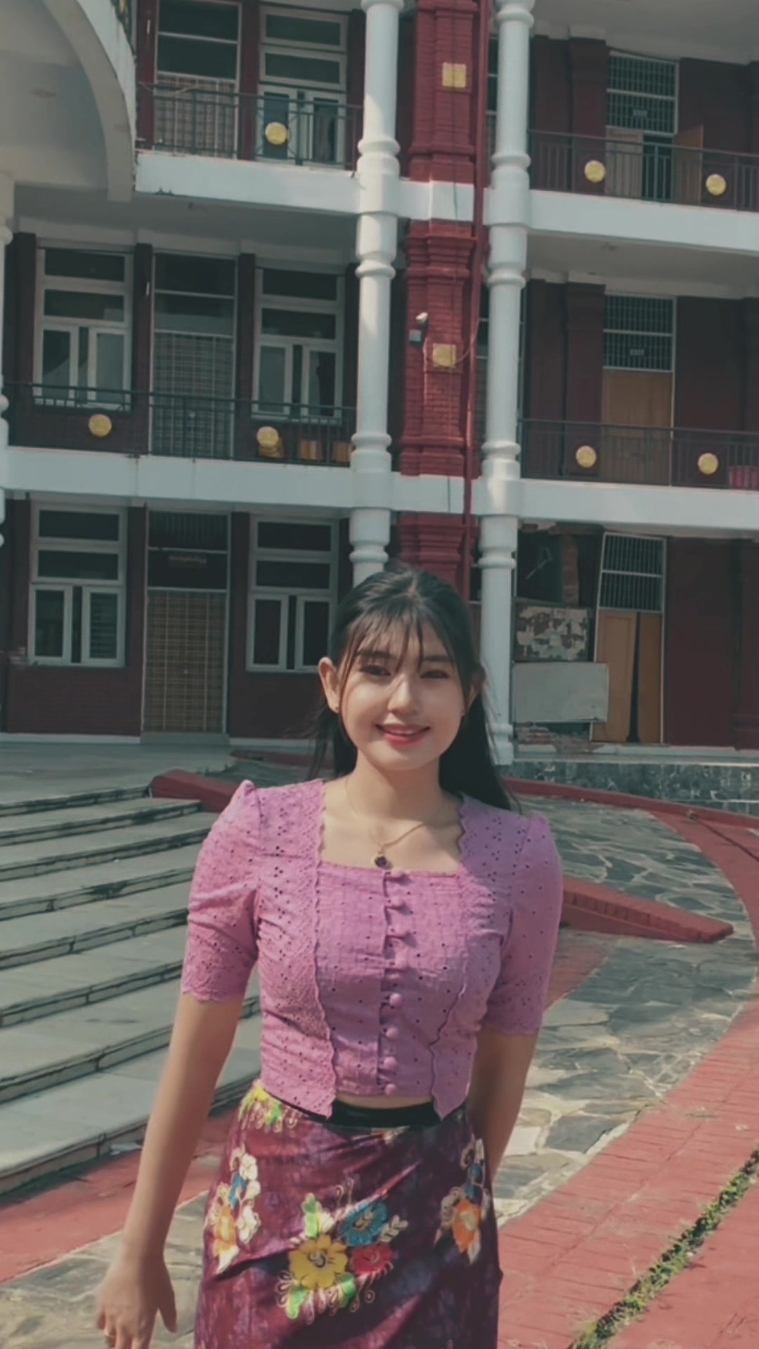 @Htet Htet🍀