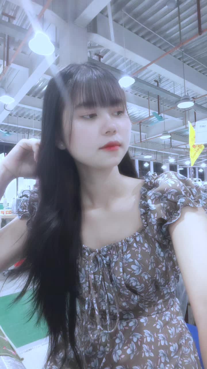 @🌸Chit Su🌸🇲🇲🇨🇳(အိမ်ပြေး)