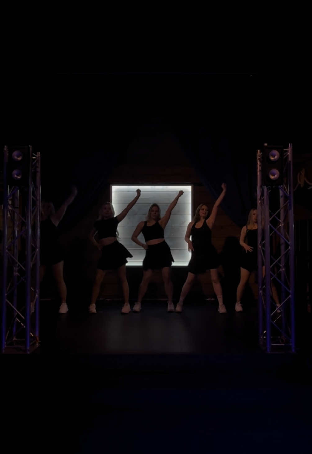 @WibesDancers