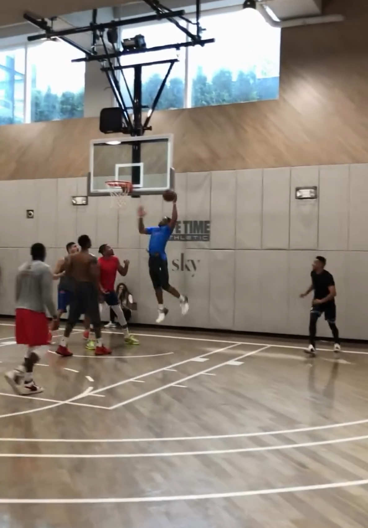 @DUNK | BASKETBALL