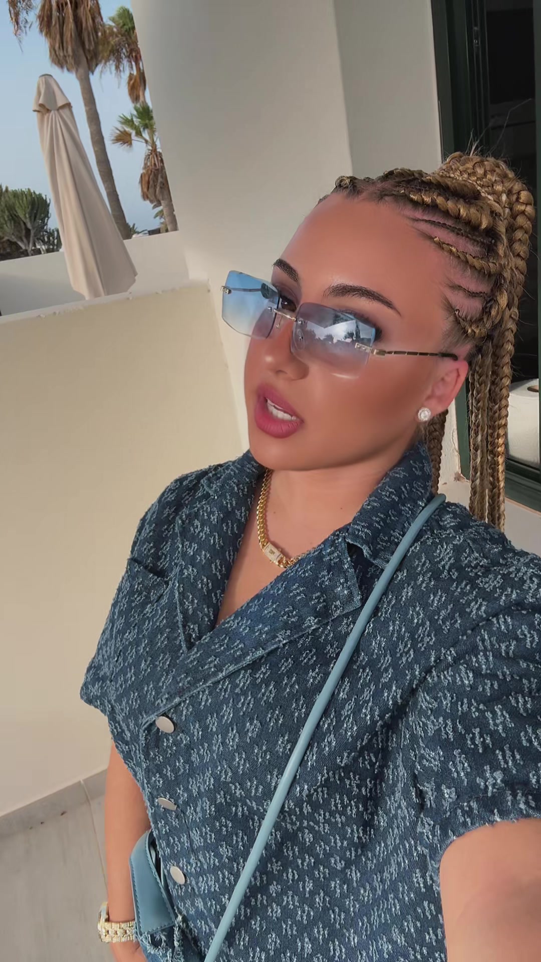 @𝐿𝑜𝑙𝑎 𝑅𝑜𝑑𝑟𝑖𝑔𝑢𝑒𝑧