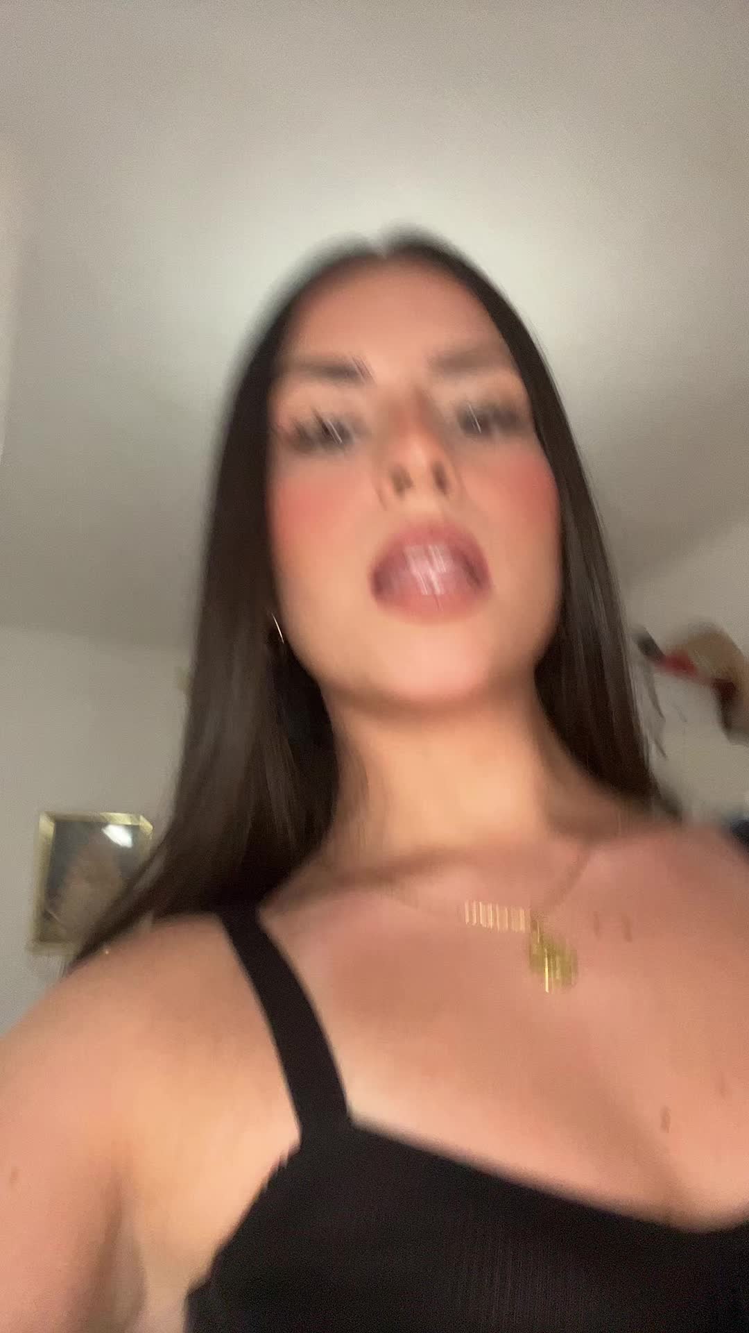 @carmenbrads