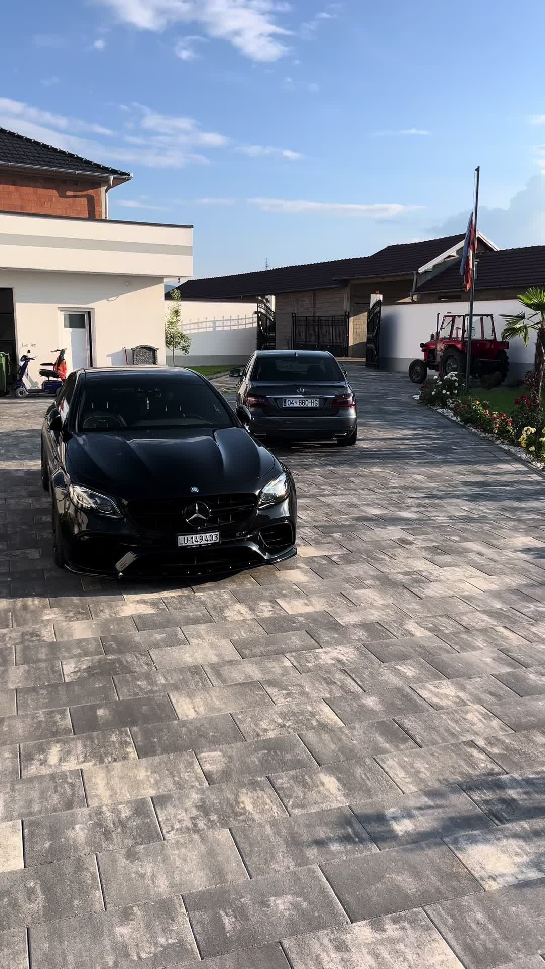 @Elbi.63