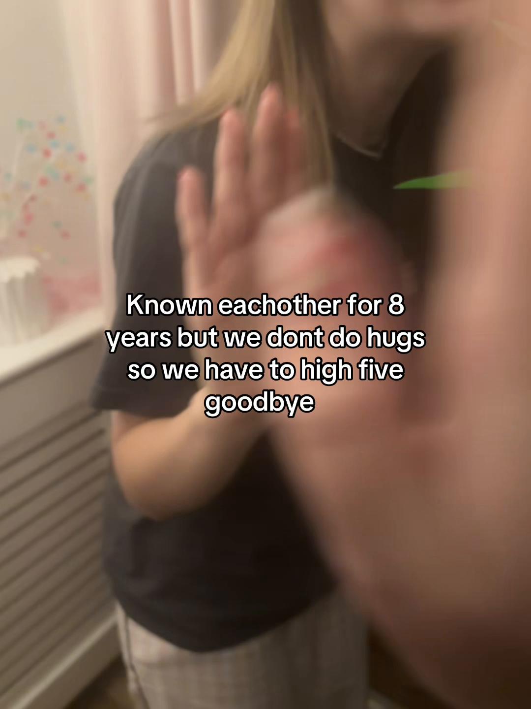 @Mia