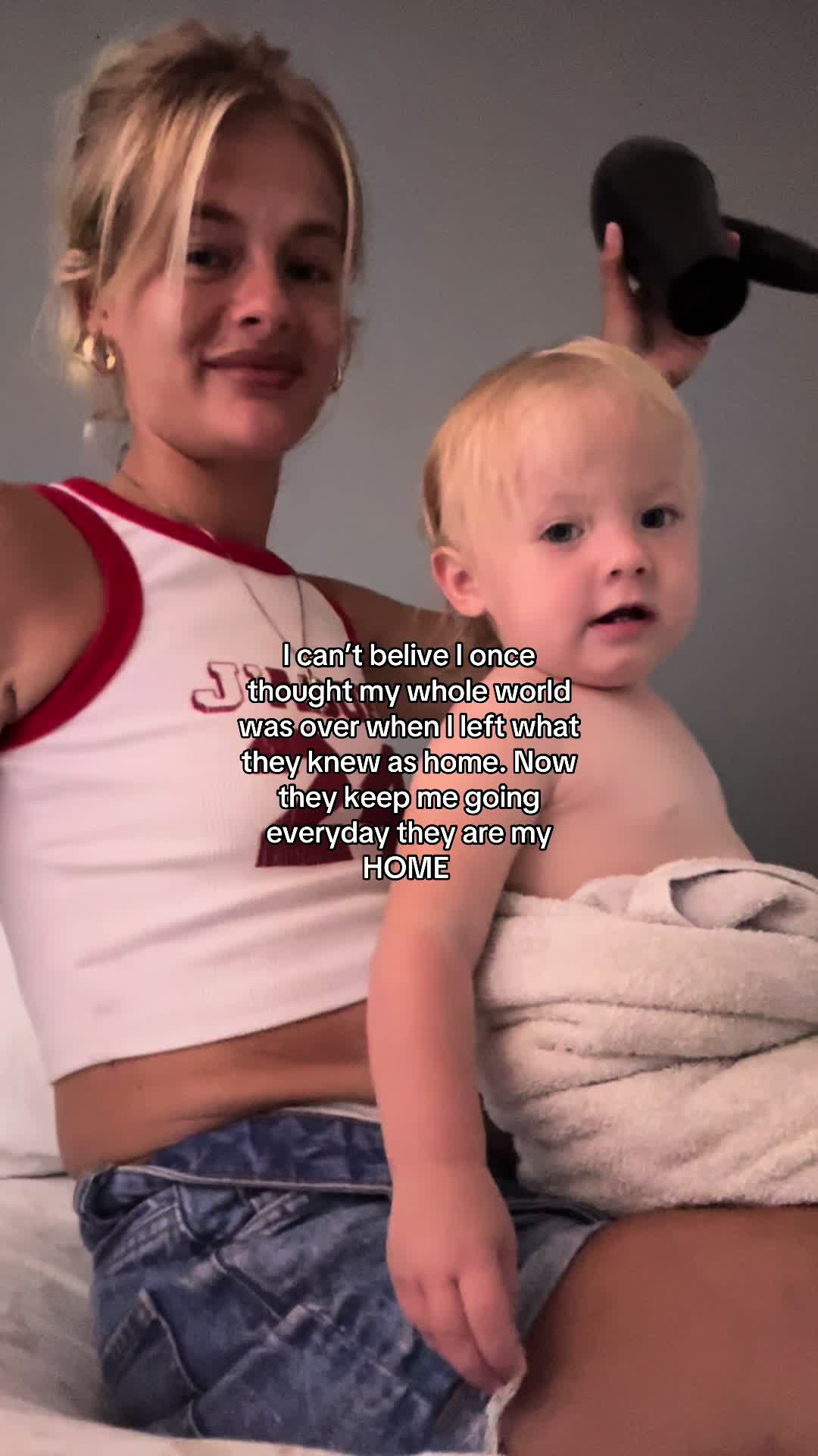 @Ɩıʄɛ ơʄ ཞɧı 🍒🫧🧸