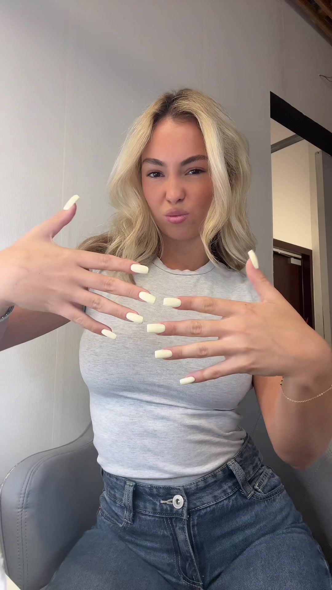@lara_os