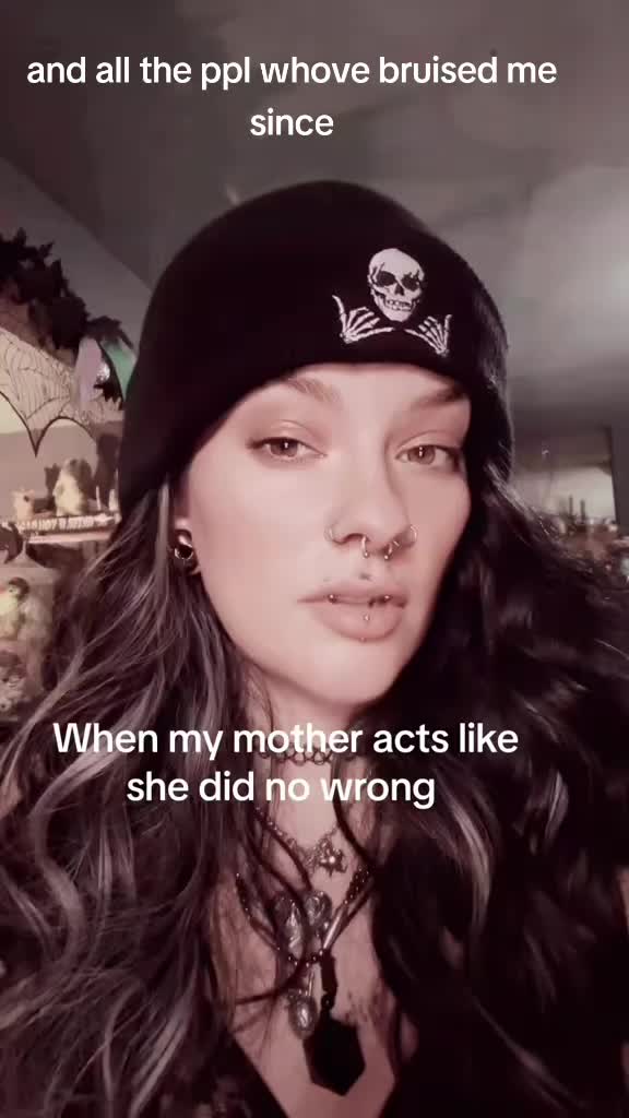 @Iminsanitylifeisthemadhouse🫀