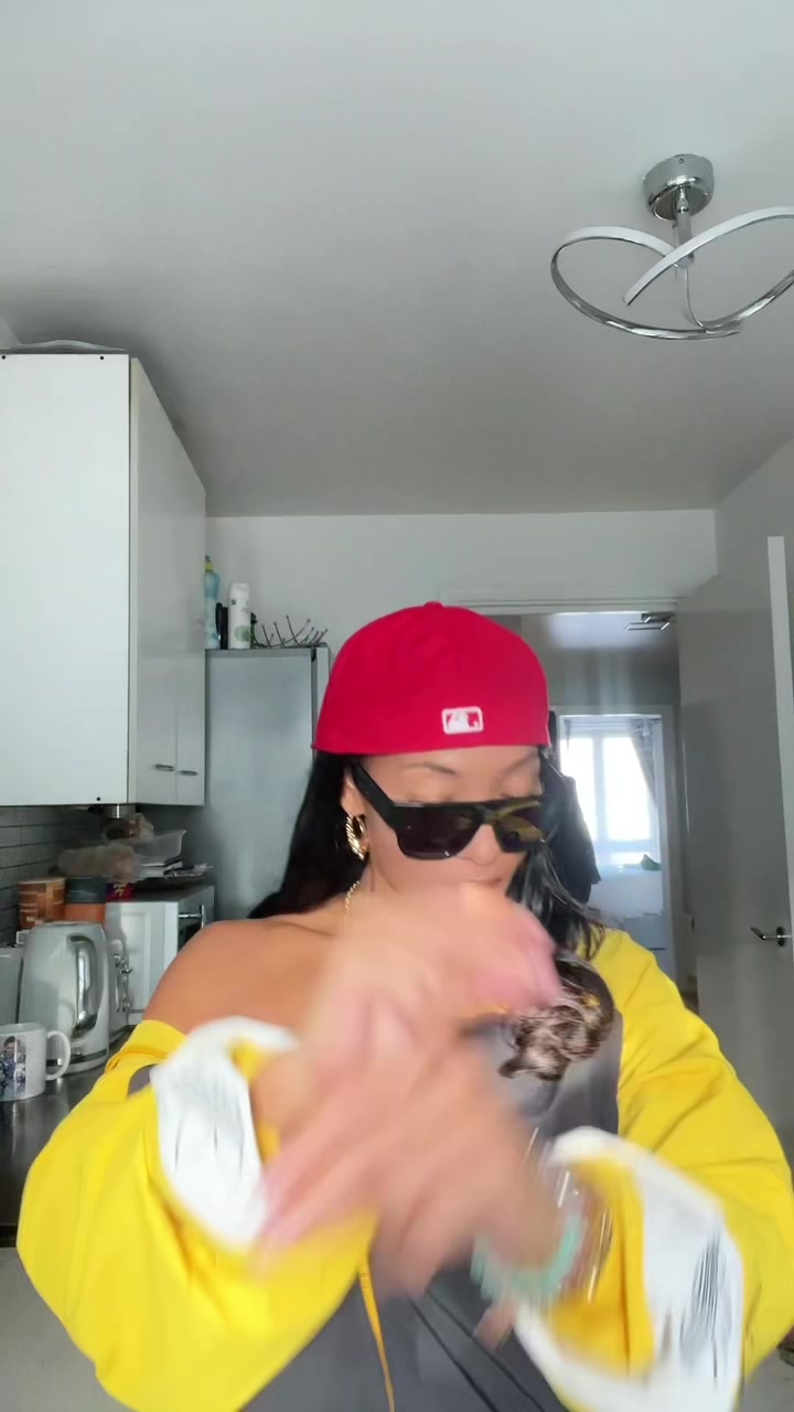 @Reenii