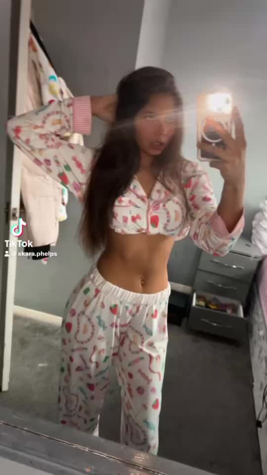 @𝐥𝐚𝐮𝐫𝐞𝐧🩷