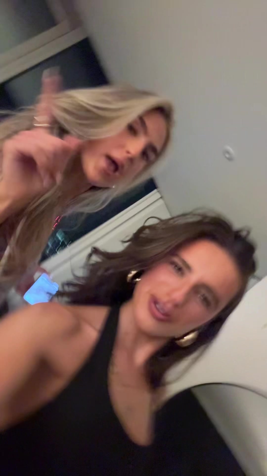 @Sarah;)