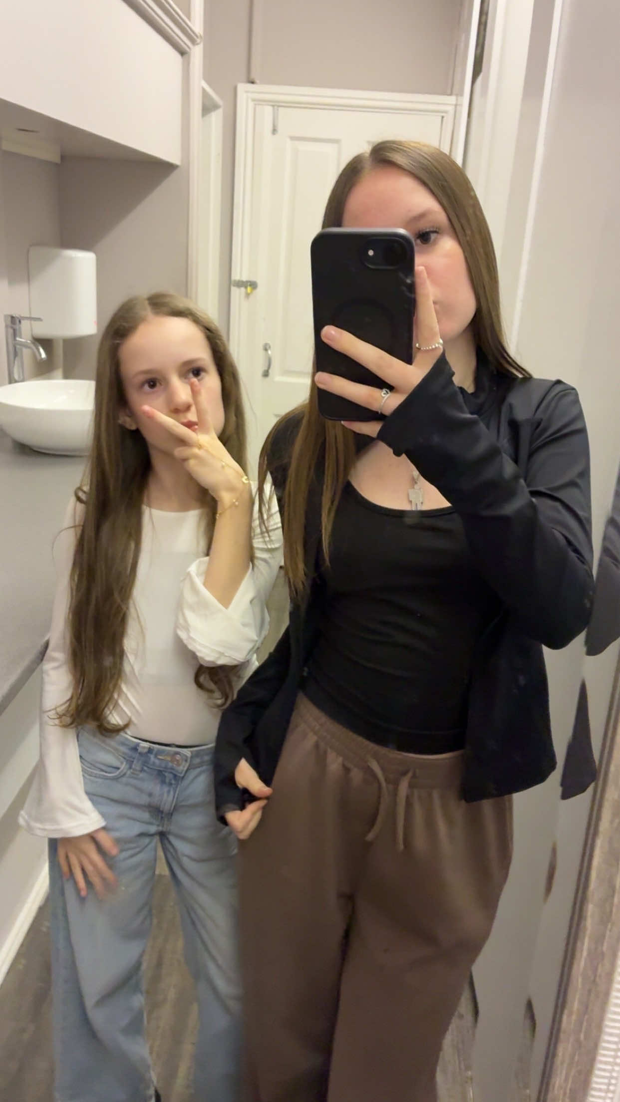 @Leahᵇᵉ