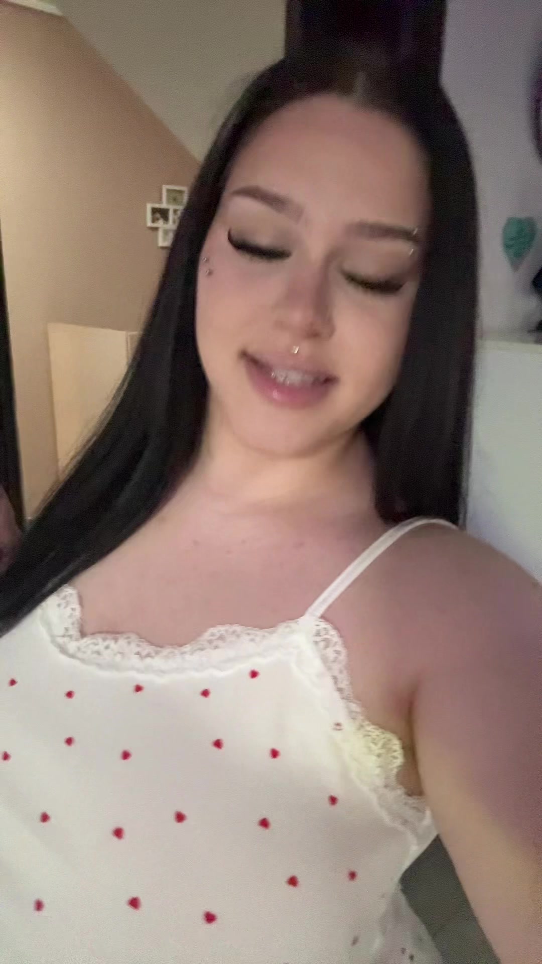 @👤