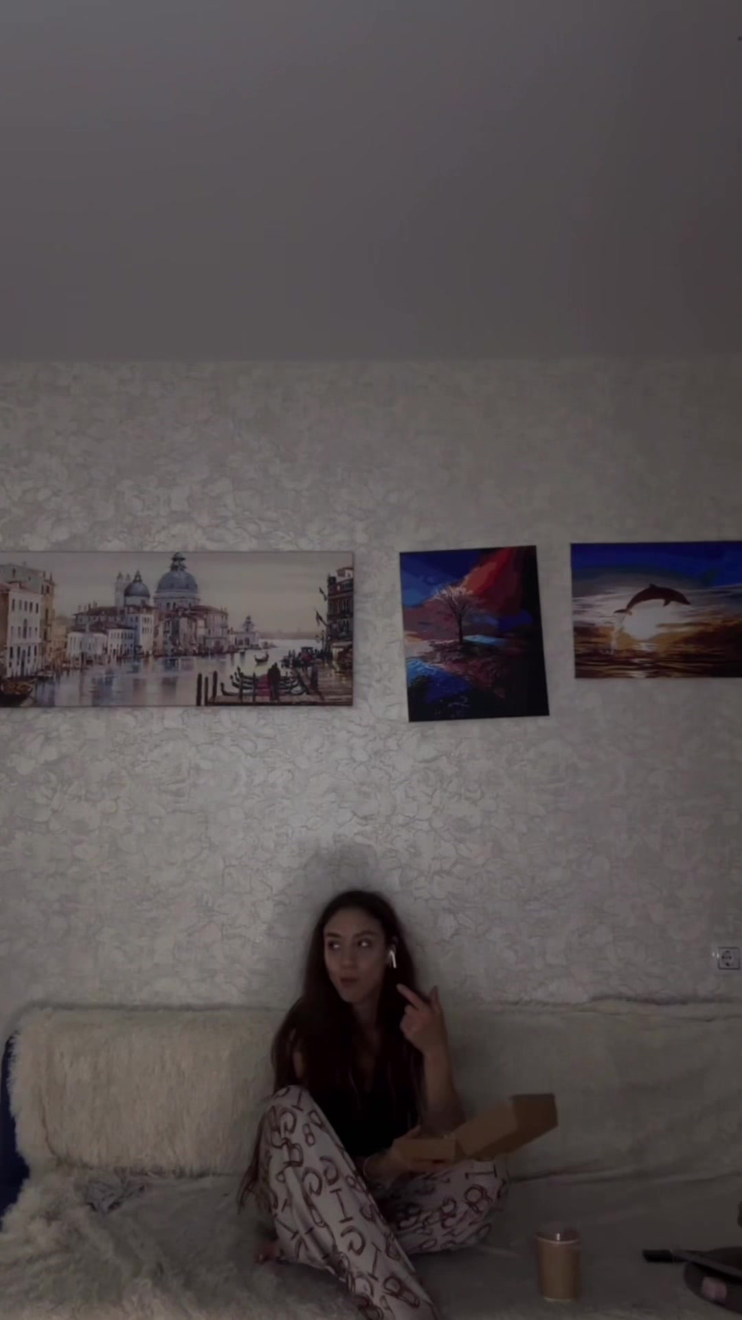 @Малышка