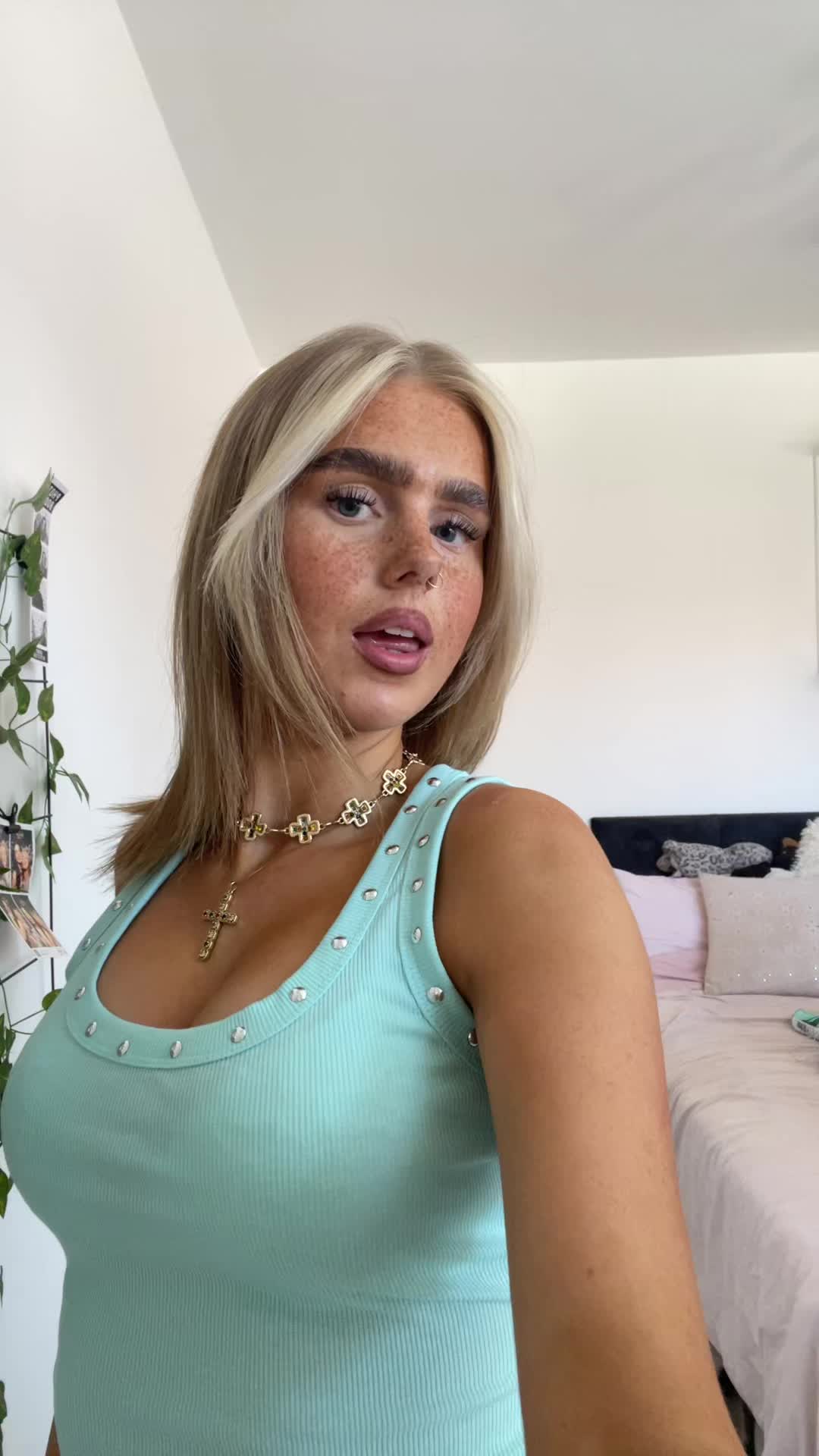 @scarlettduggan_