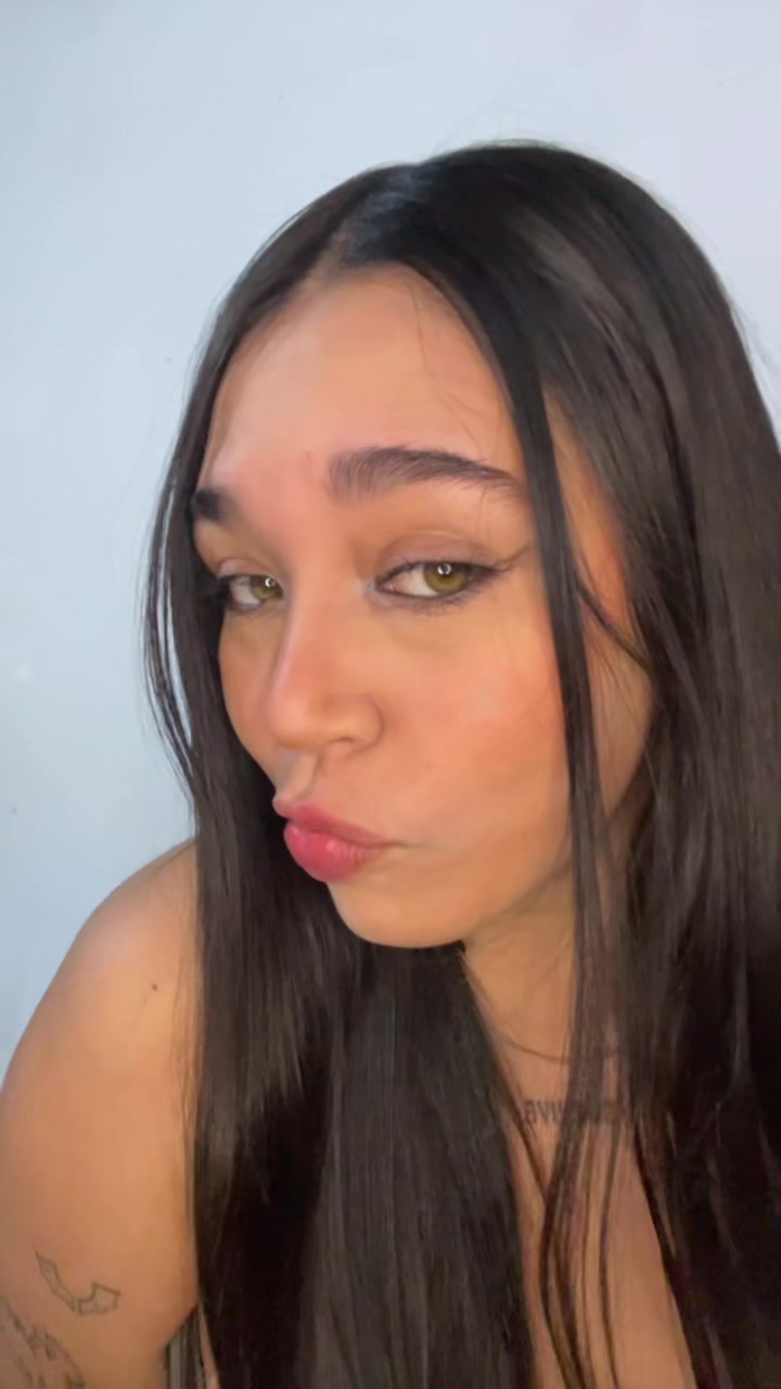 @VALENTINA💋