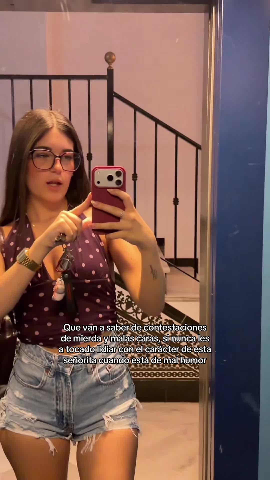 @María