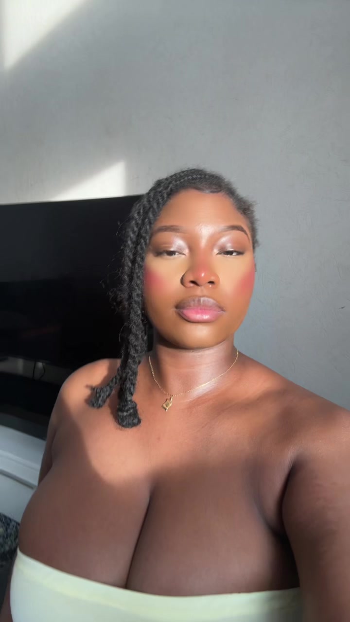 @𝐀𝐍𝐆𝐈💙🪽