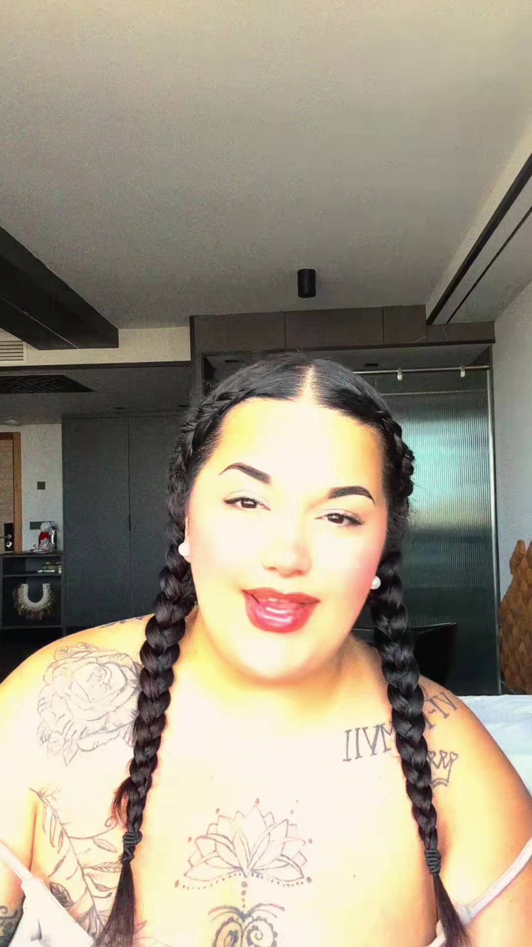 @Alexandra Hernandez 🦋