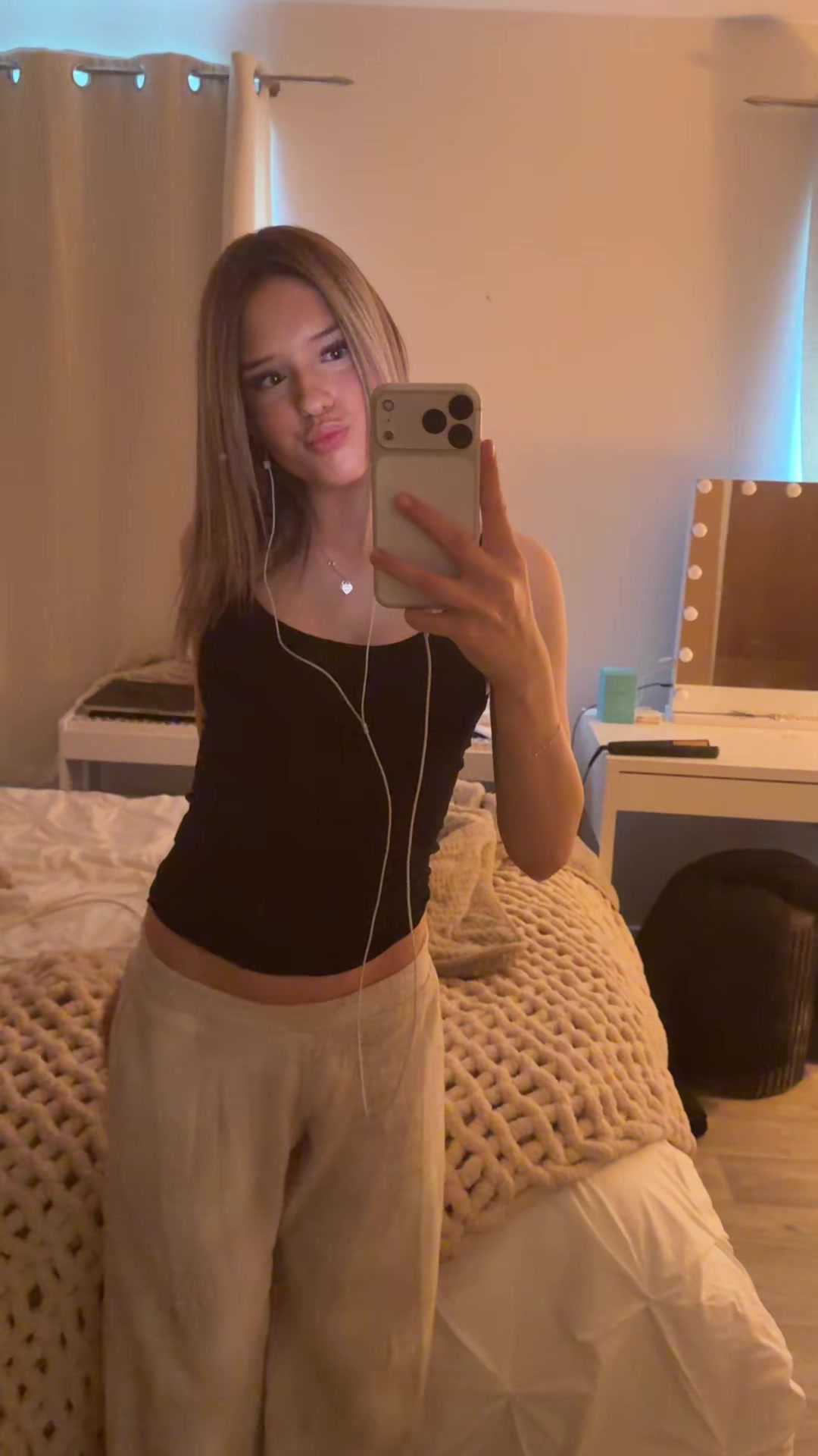 @oliviax03