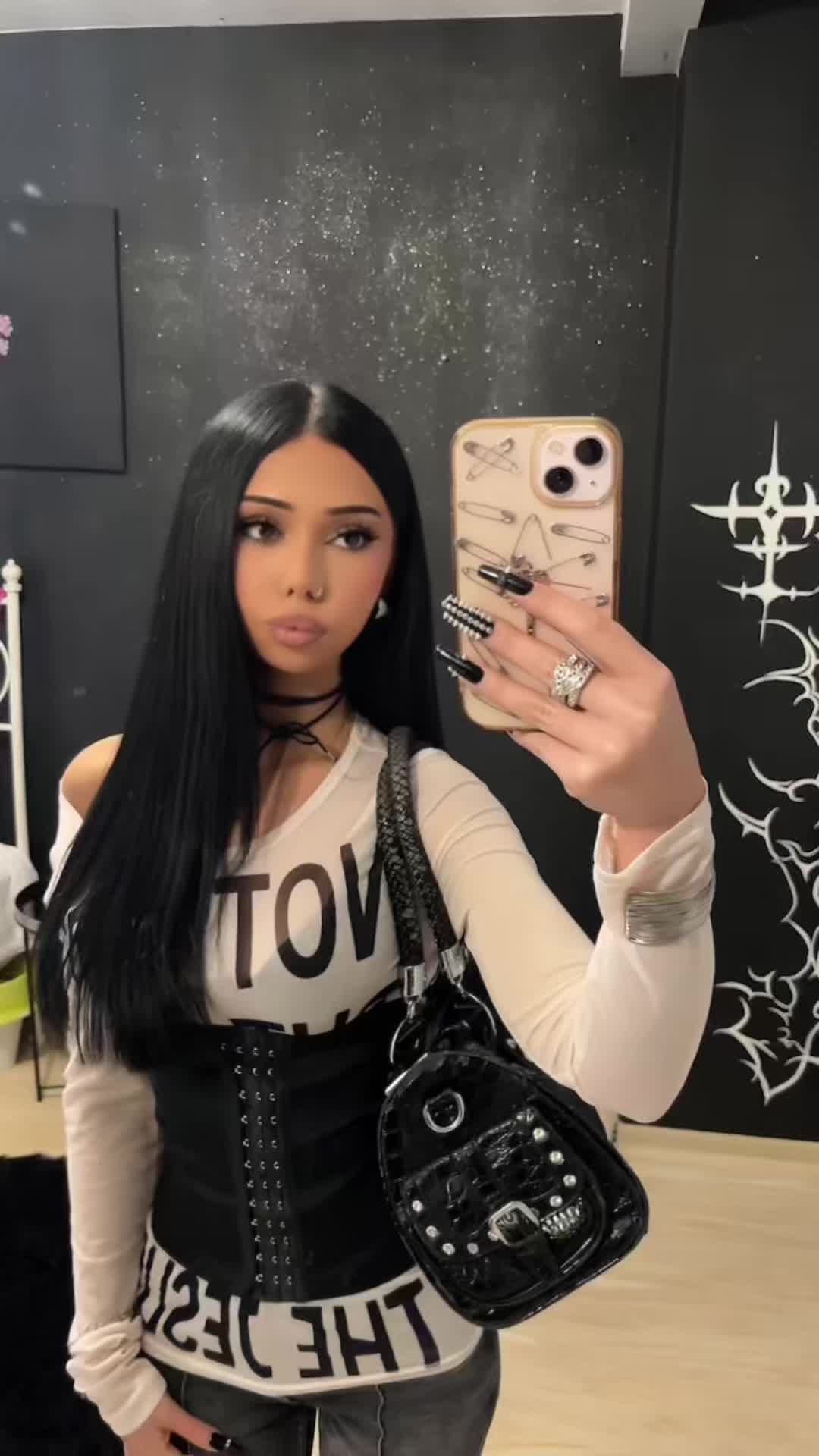 @𝑜𝓁𝒾𝓋𝒾𝒶