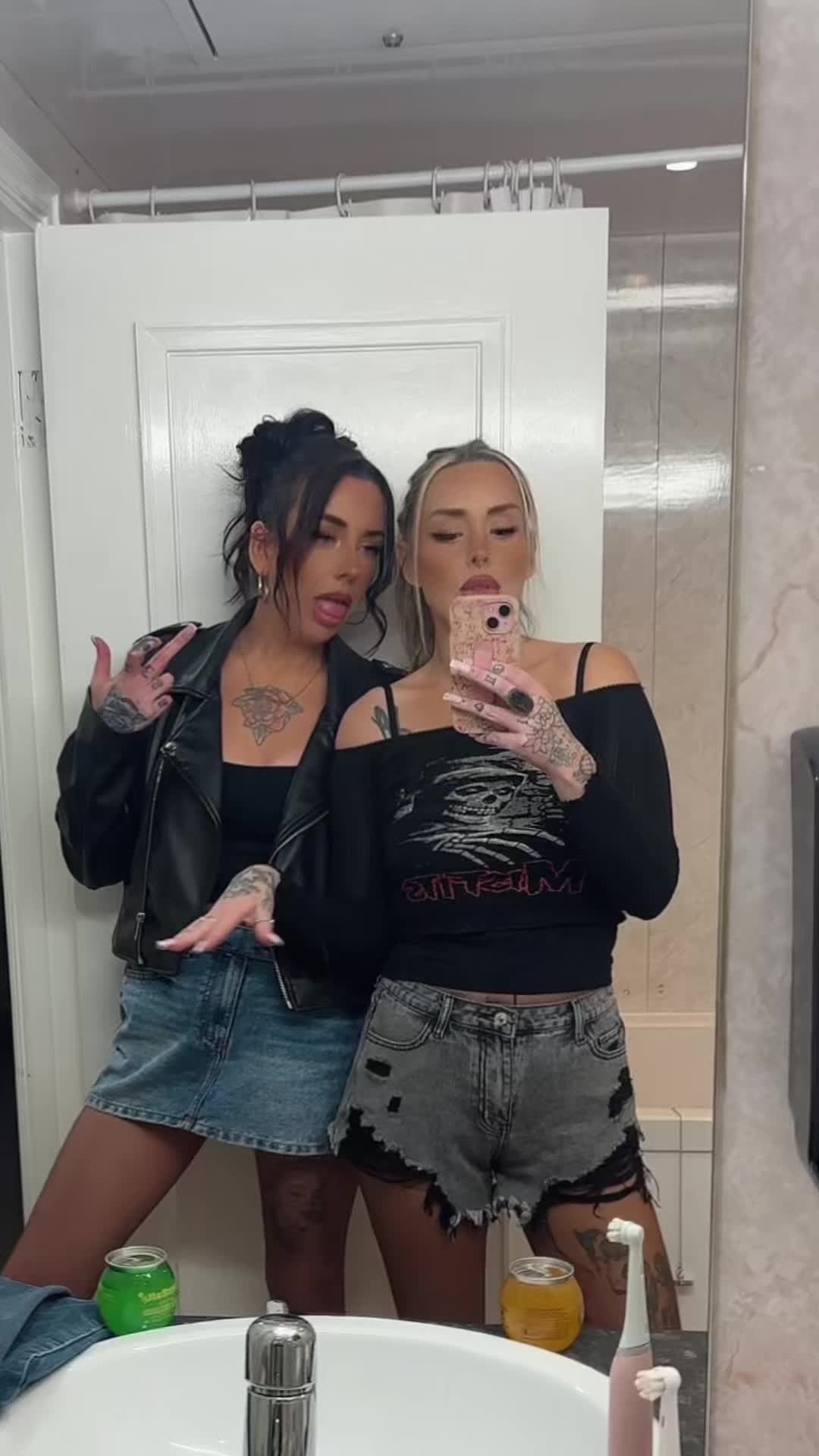 @𝕿𝖍𝖆𝖙 𝕲𝖎𝖗𝖑࣪ ִֶָ☾.