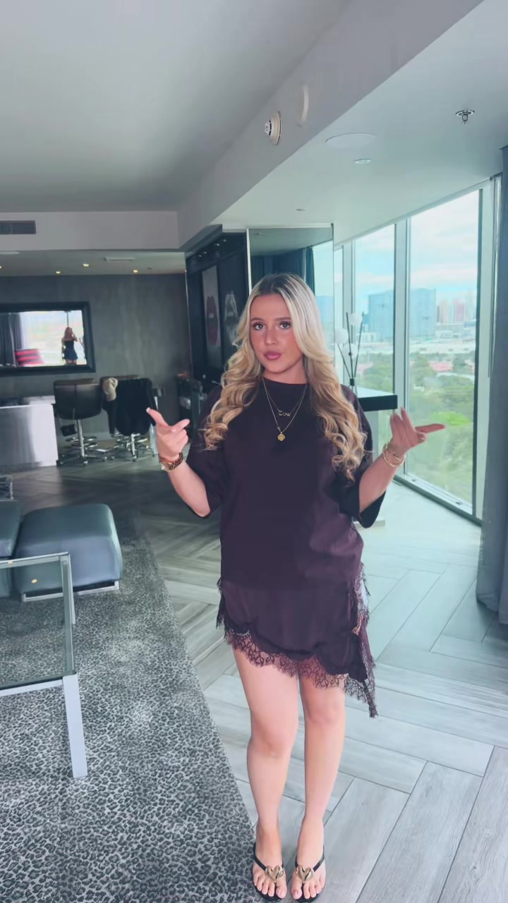 @Jeannecrs_