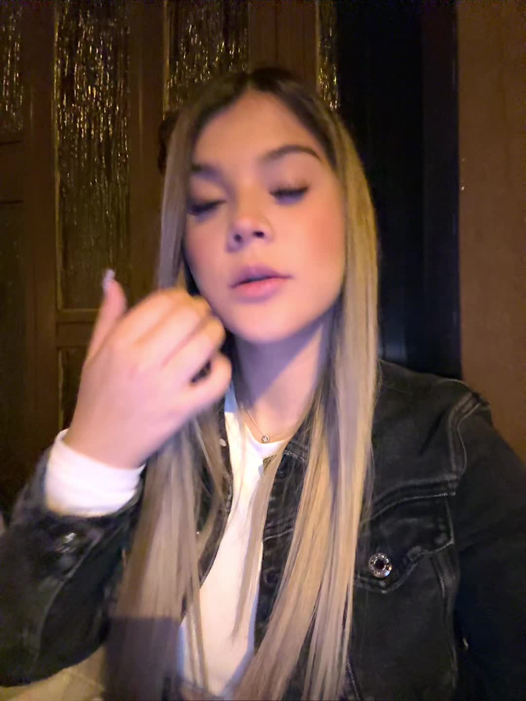 @✨