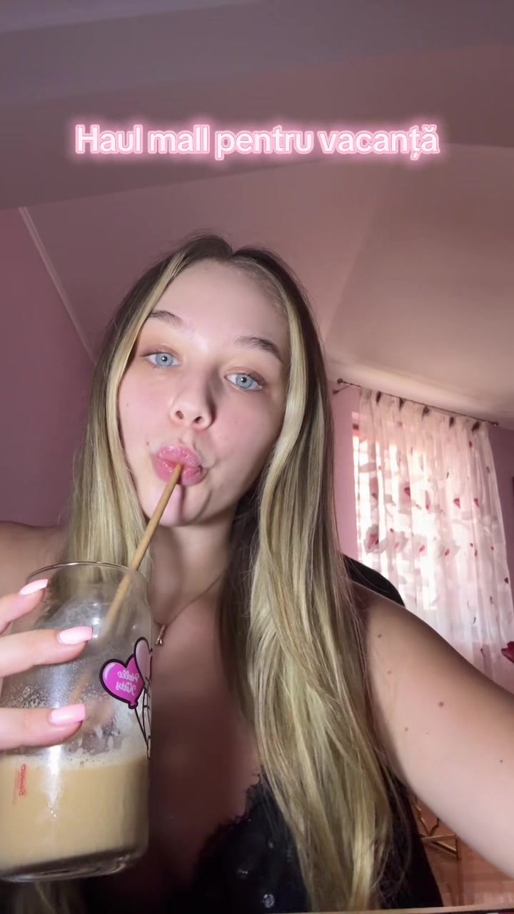 @alexandra_enculescu.