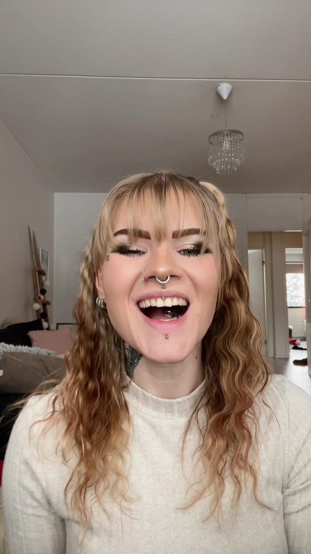 @EmMi