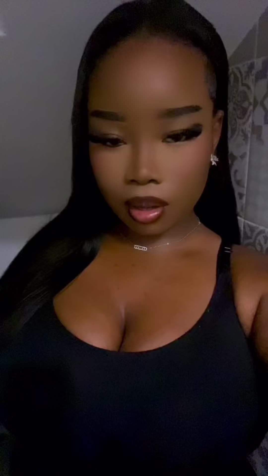 @ℰ✰