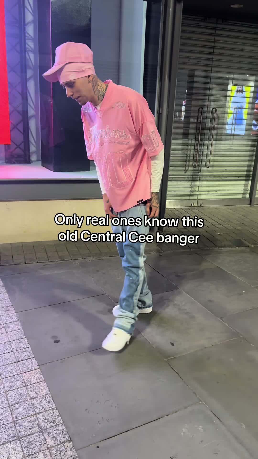 @Dee
