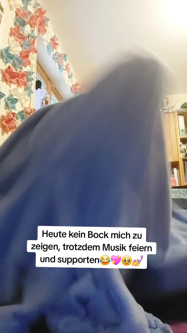 @elanieshi7