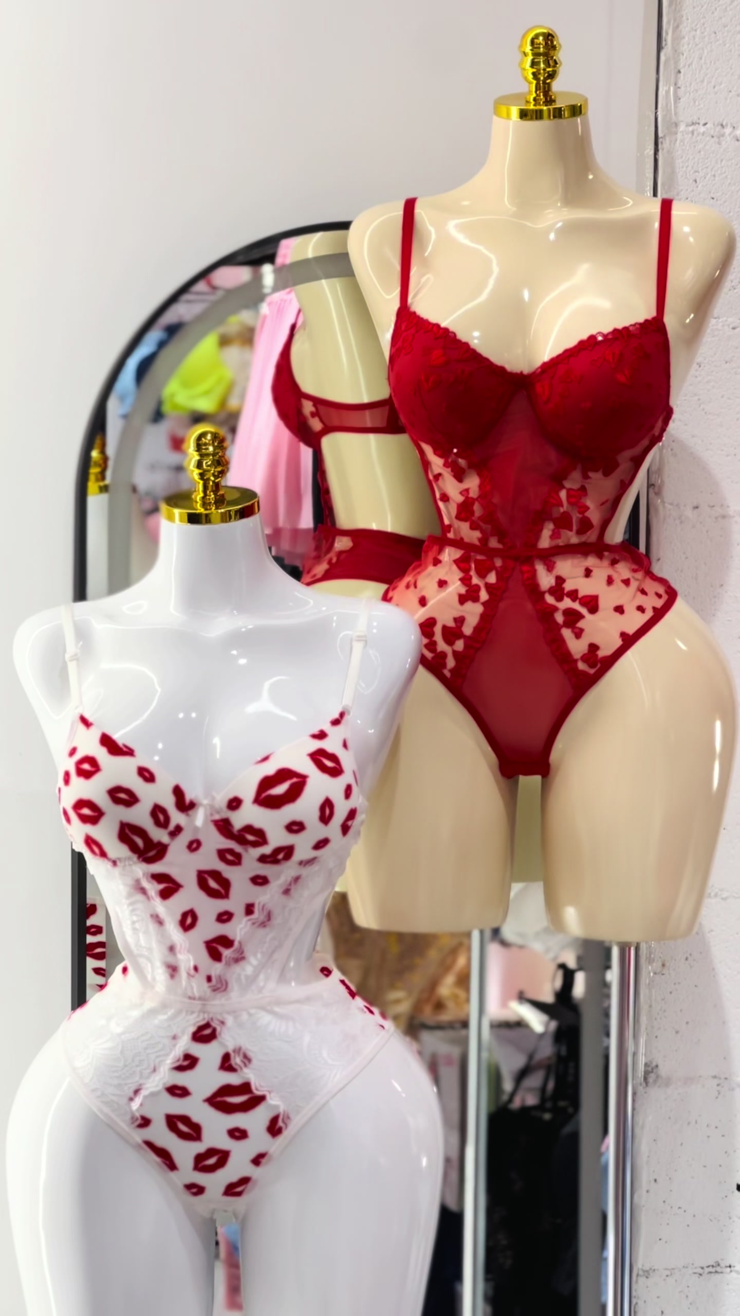 @Lucy Lingerie